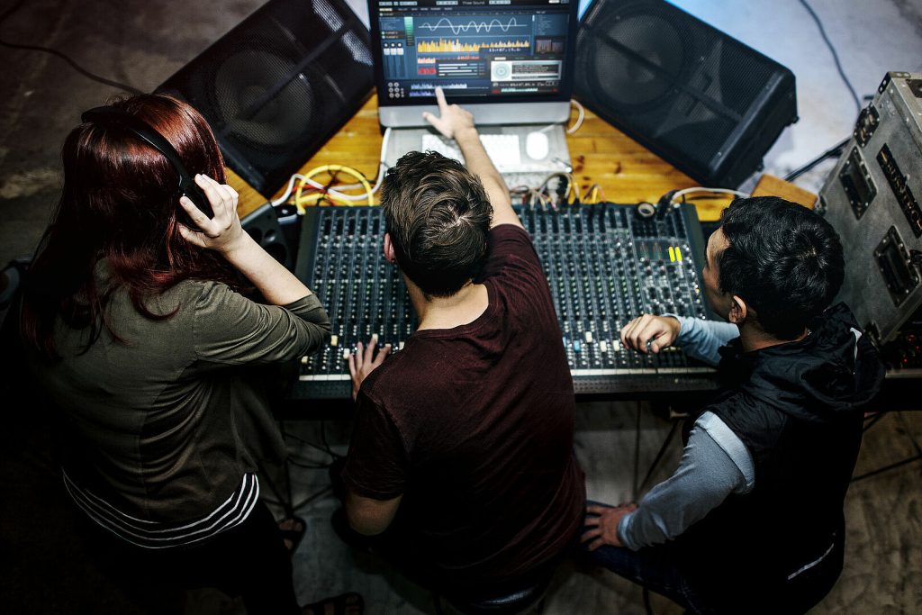 Atelier musique assistée par ordinateur à Mantes-la-Jolie les 19 et 20 février 2024